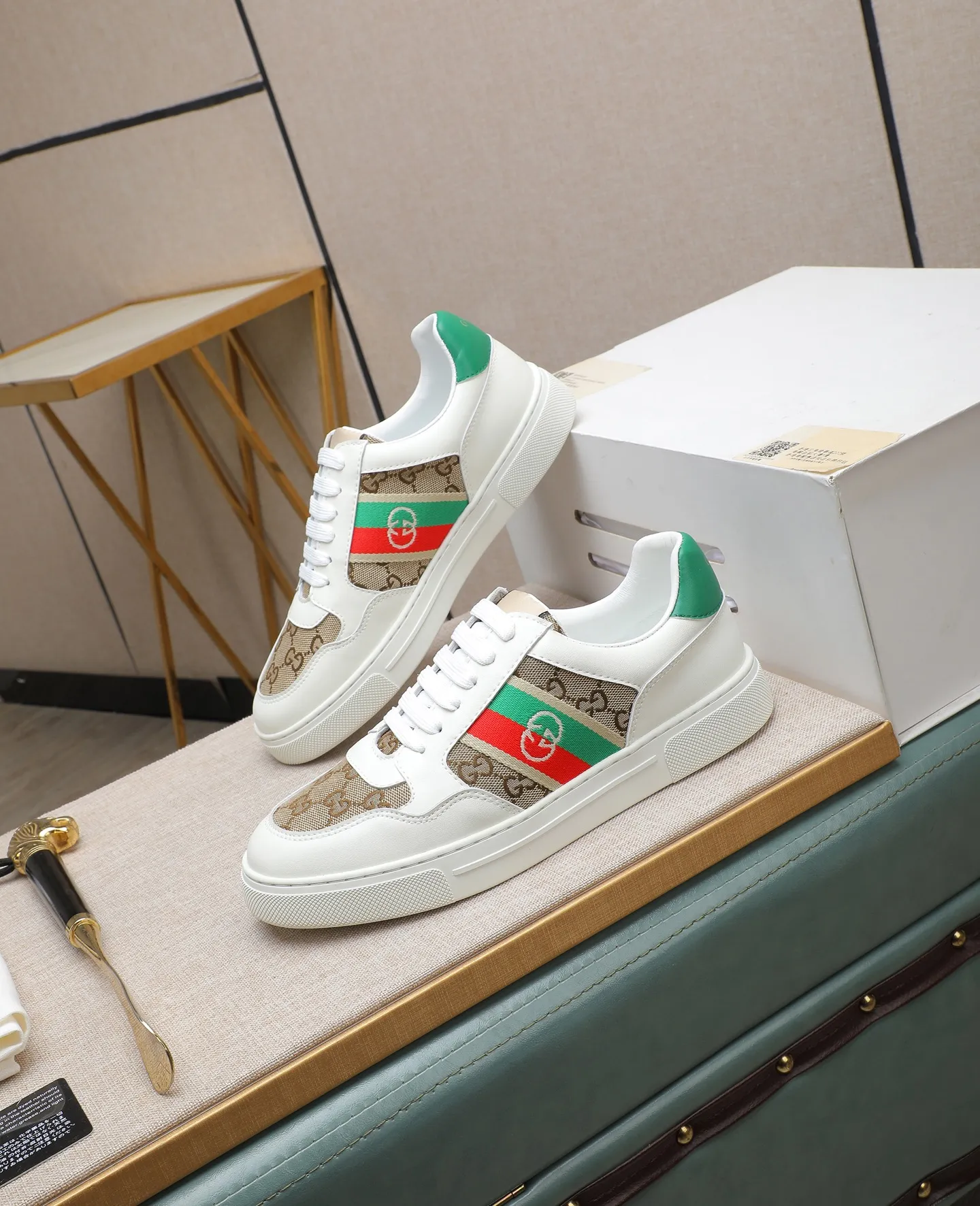 Men's shoes💰440 GUCCI🔍🔍Latest spring style On sale at the same time at the counter, original calfskin imported from Italy, genuine leather lining, (high-end, luxury, and class) exquisite workmanship, soles: original soles specially provided by the original factory, ⚠Exclusive double-layer movable molded soles are super comfortable⚠, real photos🎬The real ones are better🔍🔍"High quality·Follow the order" code number 38-44